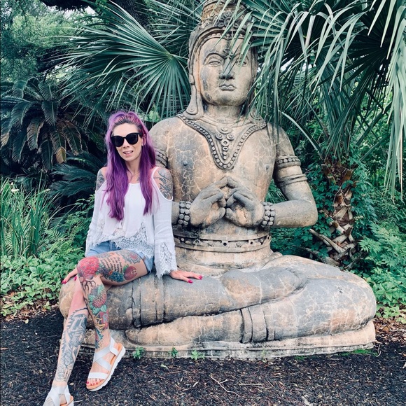 Welcome to the Triptronaut Shop 👽 - Picture 3 of 3